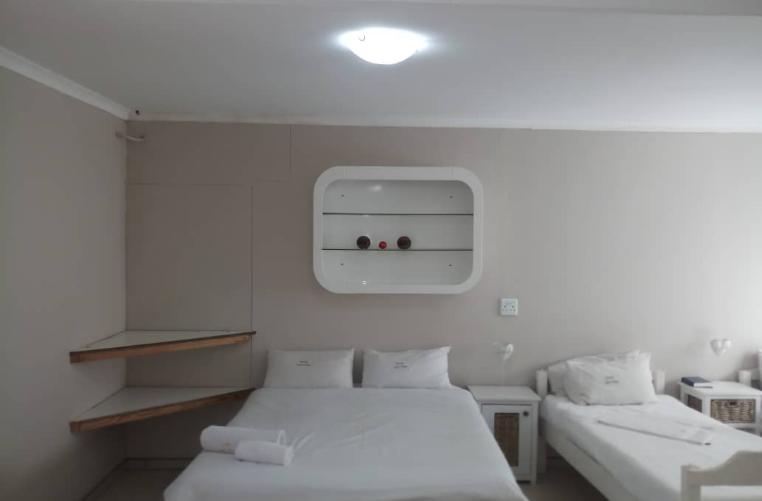 Room 8 – Triple Room